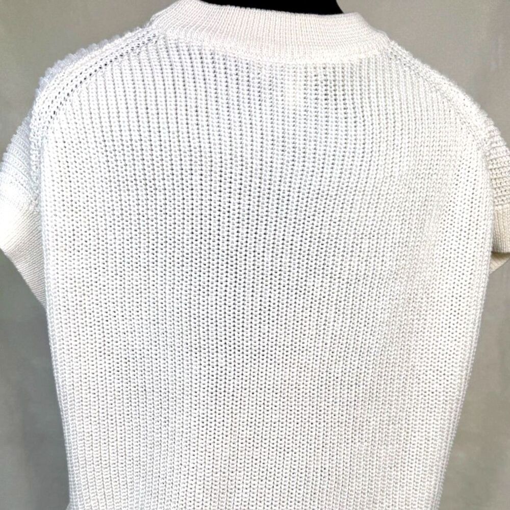 Nordstrom Woman's Sleeveless Crewneck Knit Sweater Cream Size M